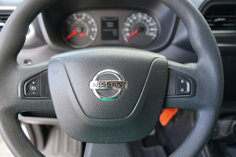 Nissan NV400 2,3 dCi 145 L3H2 Kassevogn RWD