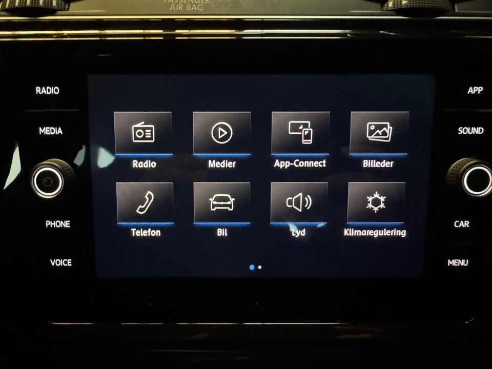 VW Touran 1,6 TDi 115 IQ.Drive DSG 7prs 5d