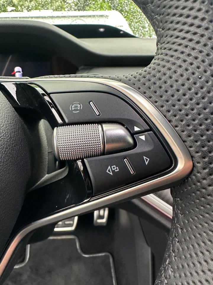 Skoda Enyaq 85 iV Sportline Advanced 5d