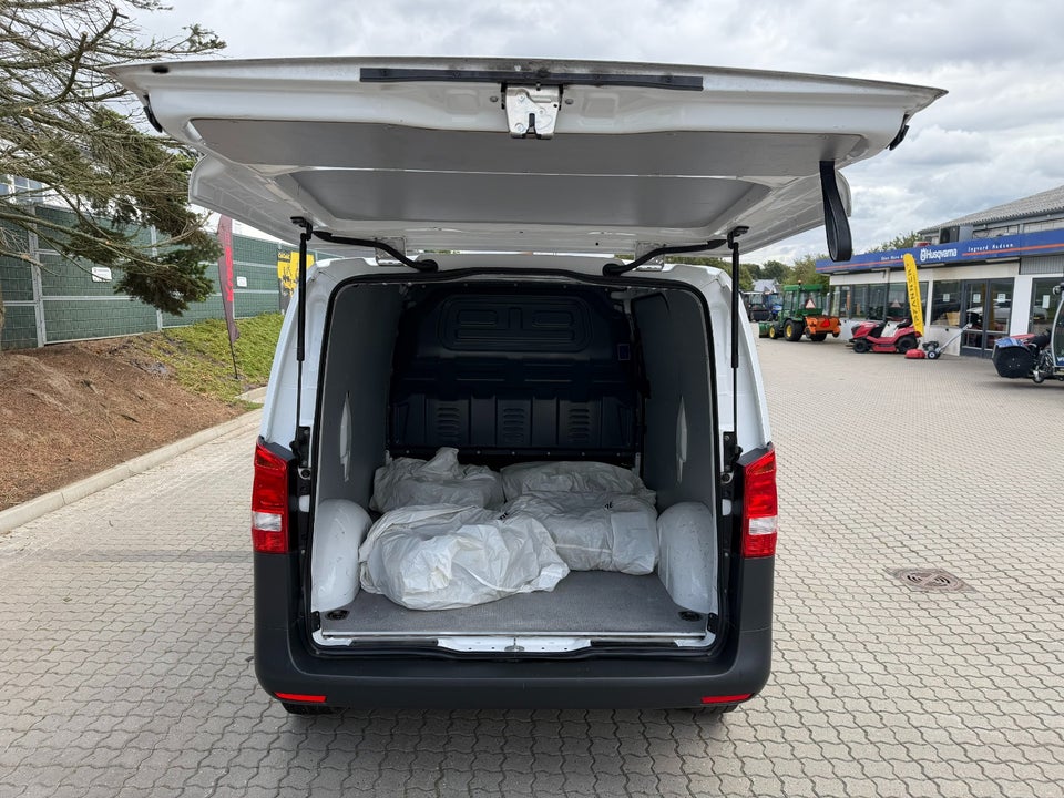 Mercedes Vito 114 2,0 CDi Kassevogn aut. K RWD