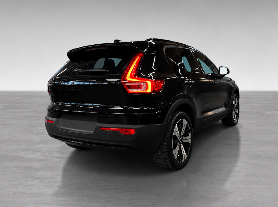 Volvo EX40 Extended Range Plus 5d