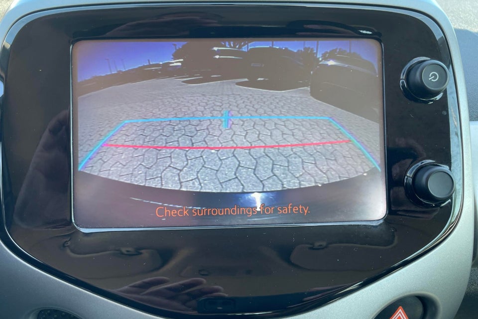 Toyota Aygo 1,0 VVT-i x-play 5d