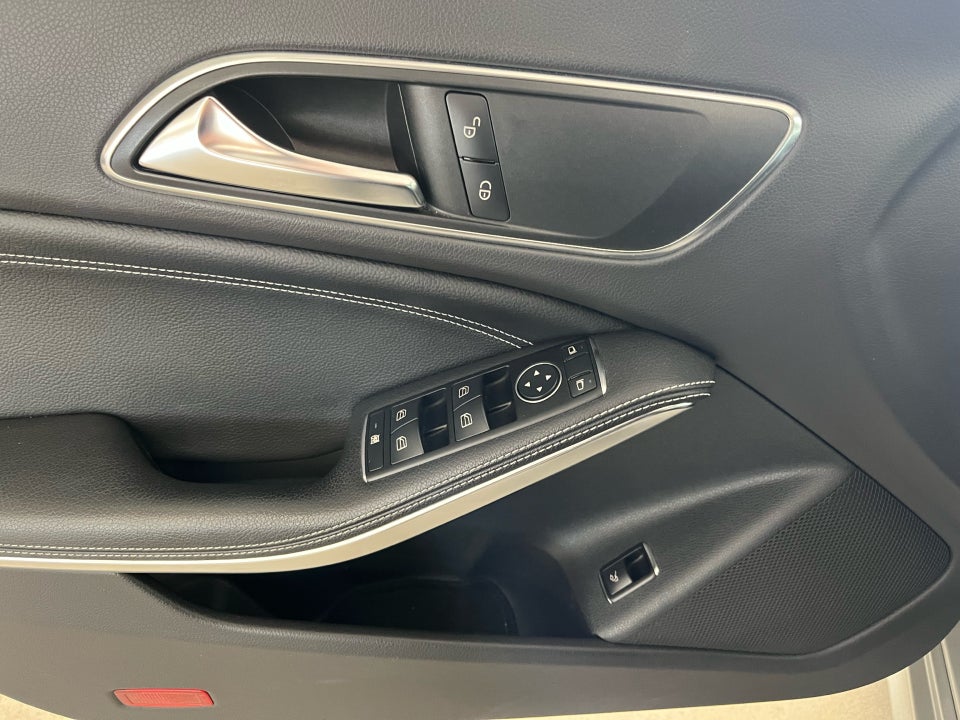 Mercedes CLA200 1,6 Coupé aut. 4d