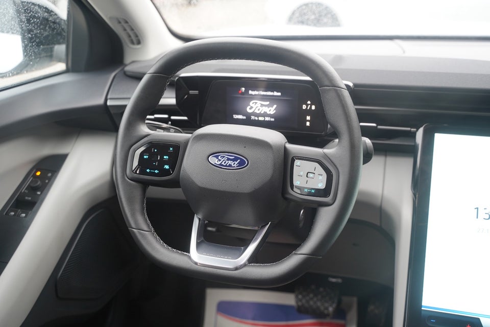 Ford Explorer 82 Select Extended Range 5d