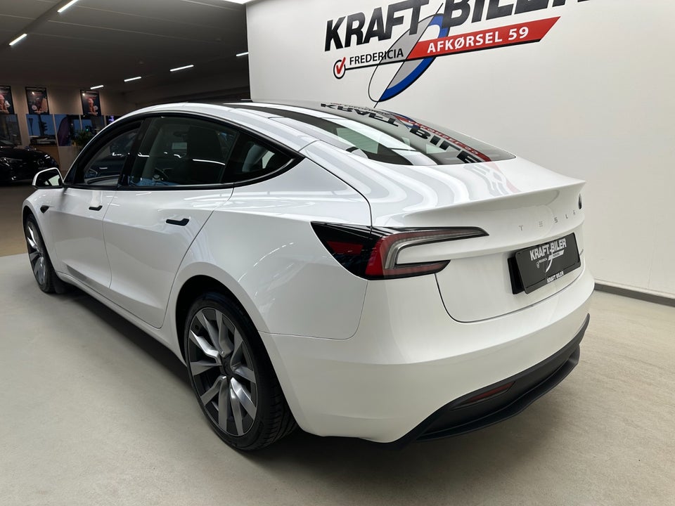 Tesla Model 3 Long Range AWD 4d