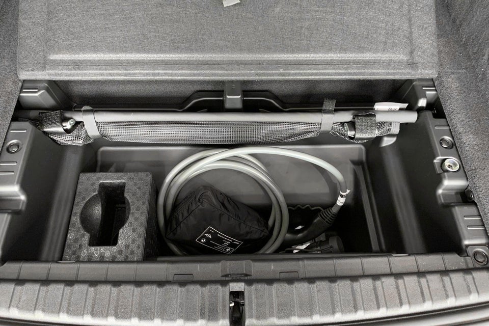 BMW iX xDrive40 Fully Charged 5d