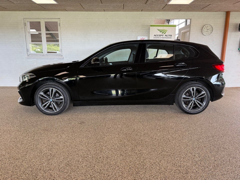 BMW 118d 2,0 Sport Line aut. 5d