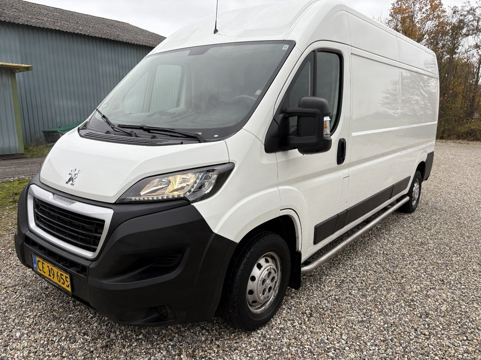 Peugeot Boxer 333 2,0 BlueHDi 130 L3H2 Premium