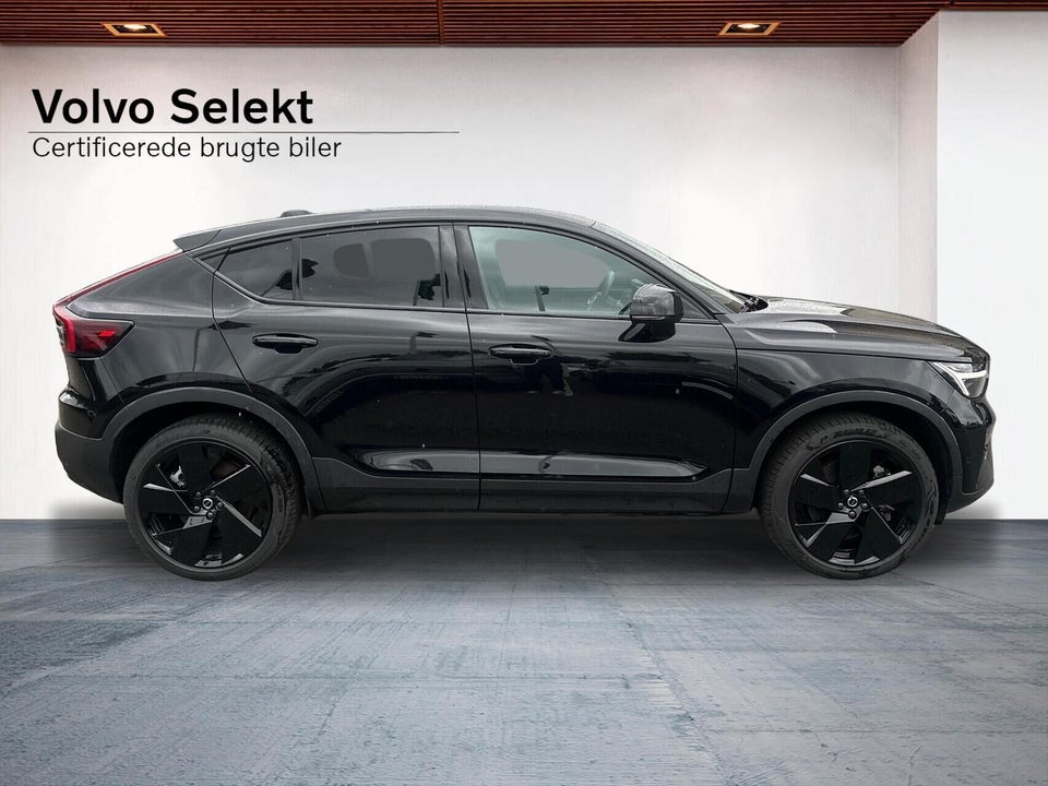 Volvo EC40 Extended Range Black Edition 5d