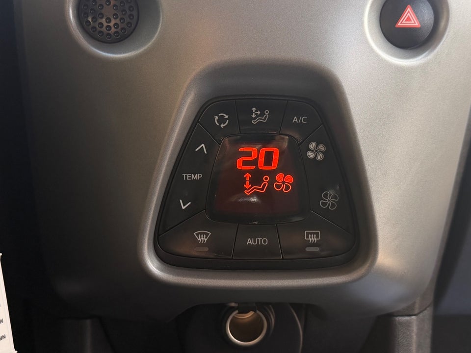 Toyota Aygo 1,0 VVT-i x-pression 5d