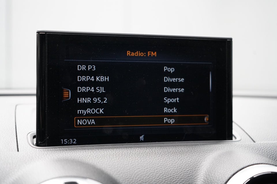 Audi A3 40 TFSi Sport Limited Sportback S-tr. 5d