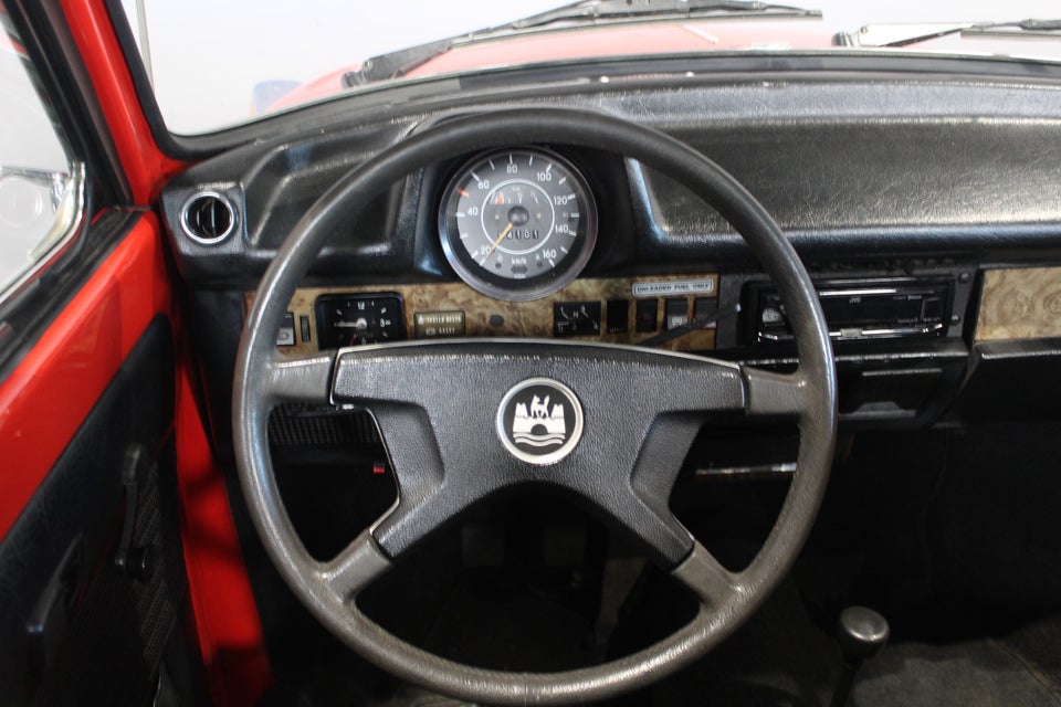 VW 1303 1,6 Cabriolet 2d