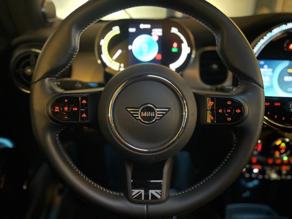 MINI Cooper SE Yours Trim 3d