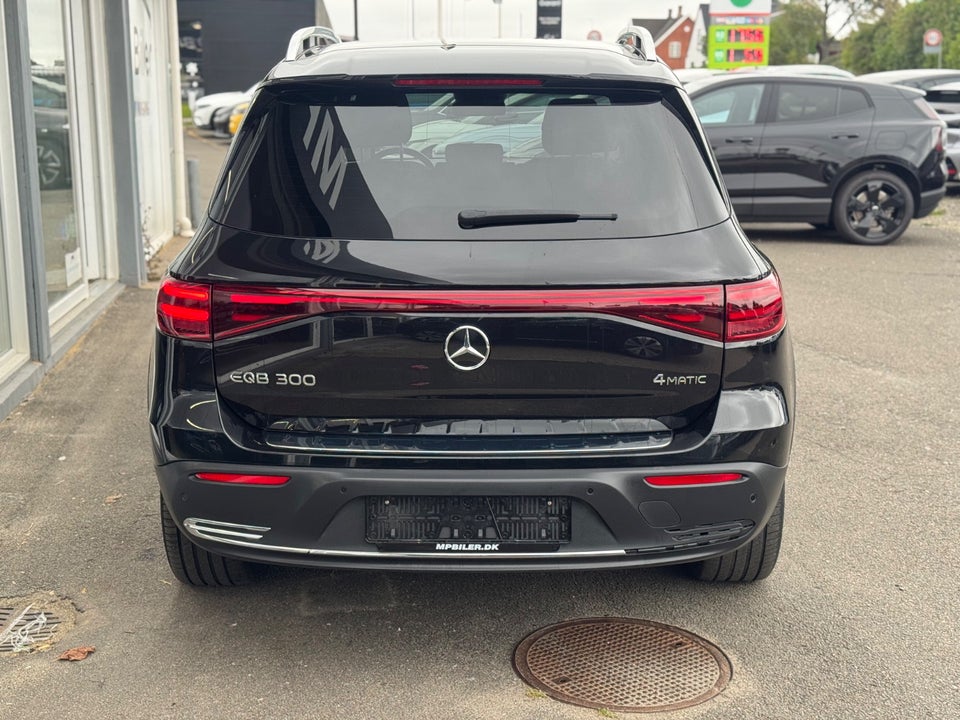 Mercedes EQB300 Progressive 4Matic 7prs 5d