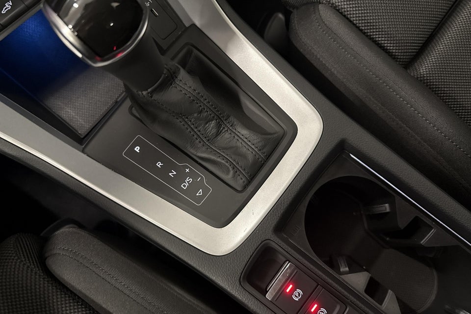 Audi Q3 45 TFSi e Attitude plus S-tr. 5d
