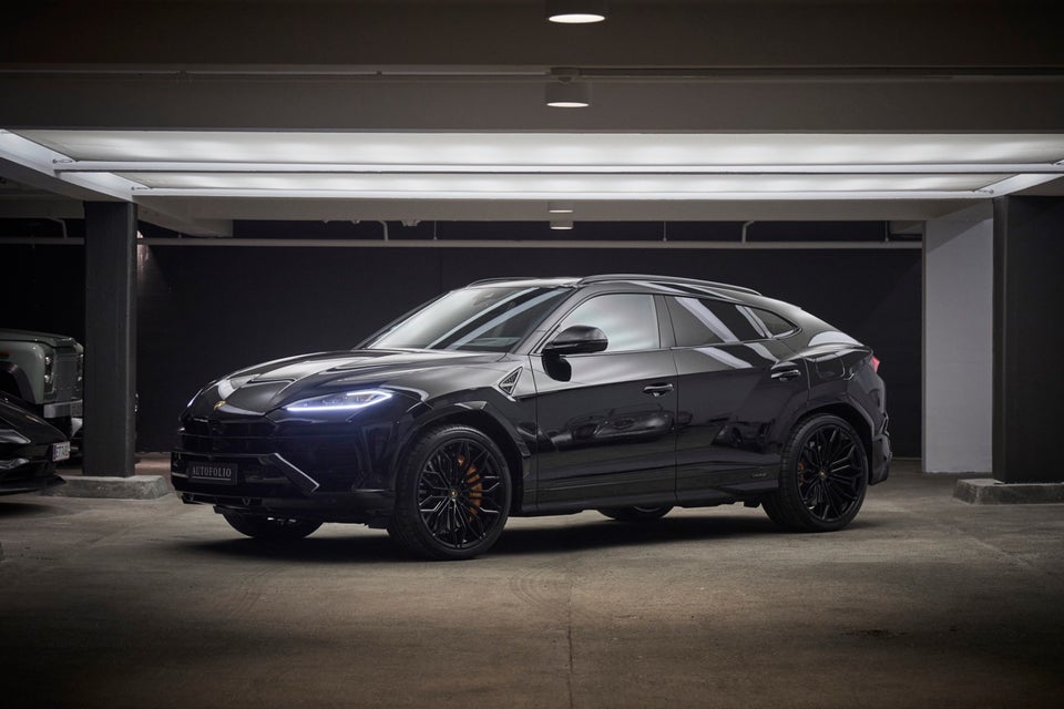 Lamborghini Urus 4,0 SE 5d
