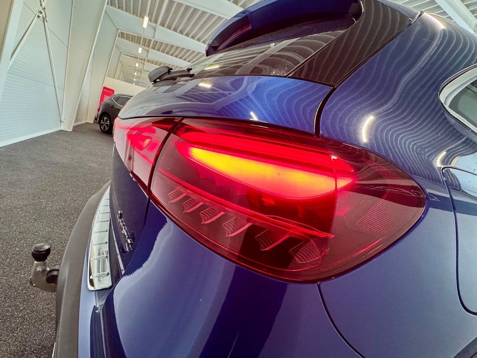 Mercedes EQA300 Progressive 4Matic 5d