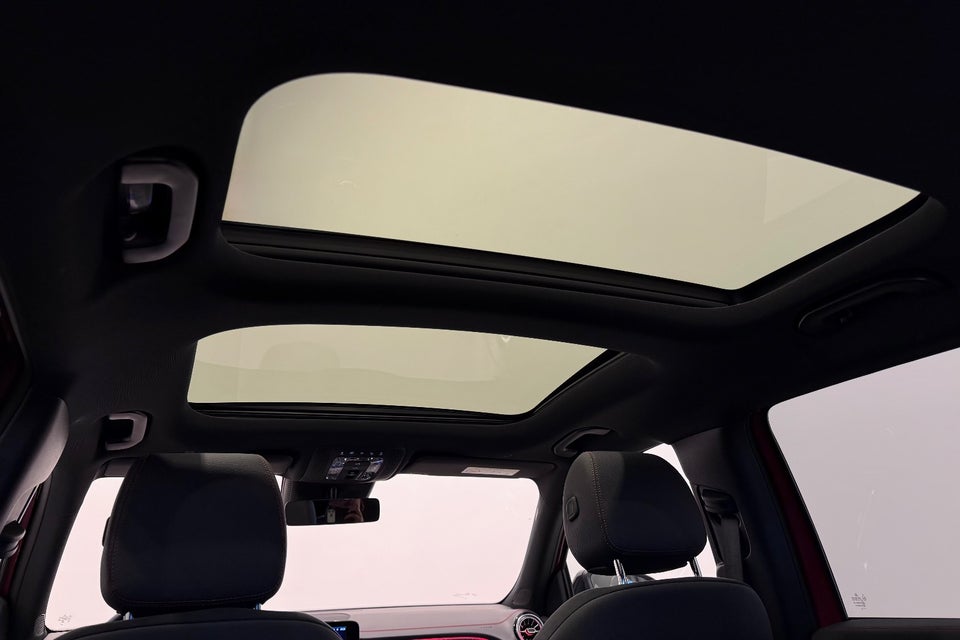 Mercedes EQB300 AMG Line 4Matic 5d