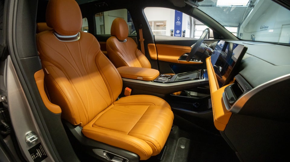 Xpeng G9 Standard Range 5d