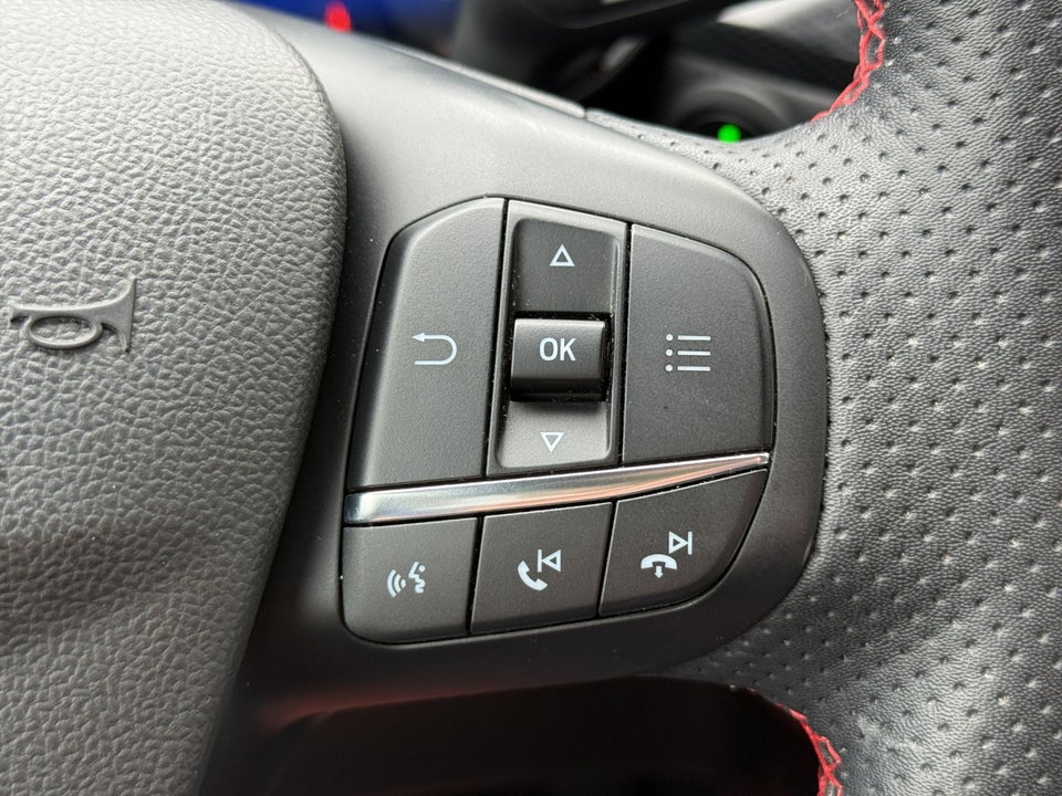 Ford Kuga 2,5 PHEV ST-Line X CVT 5d