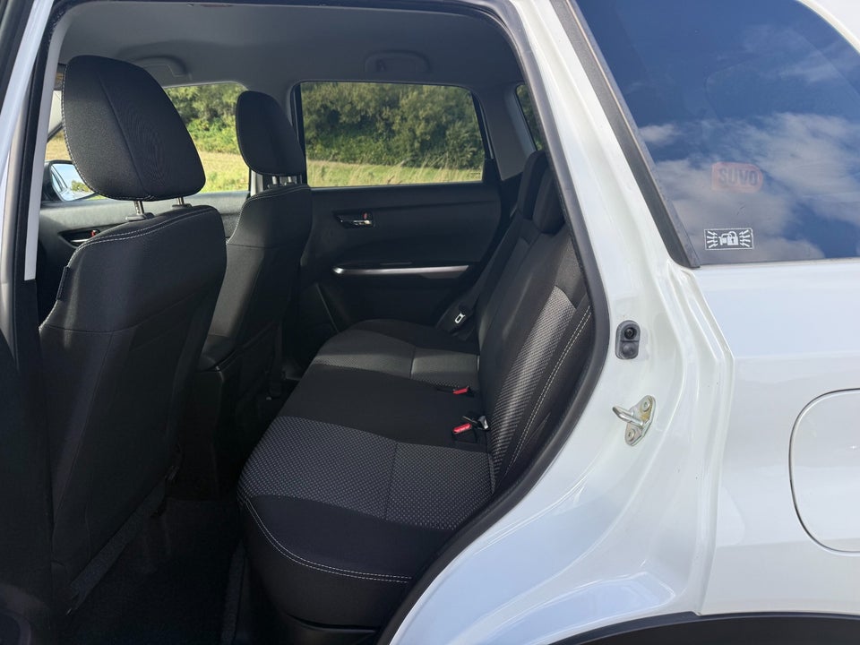 Suzuki Vitara 1,4 Boosterjet Active aut. 5d