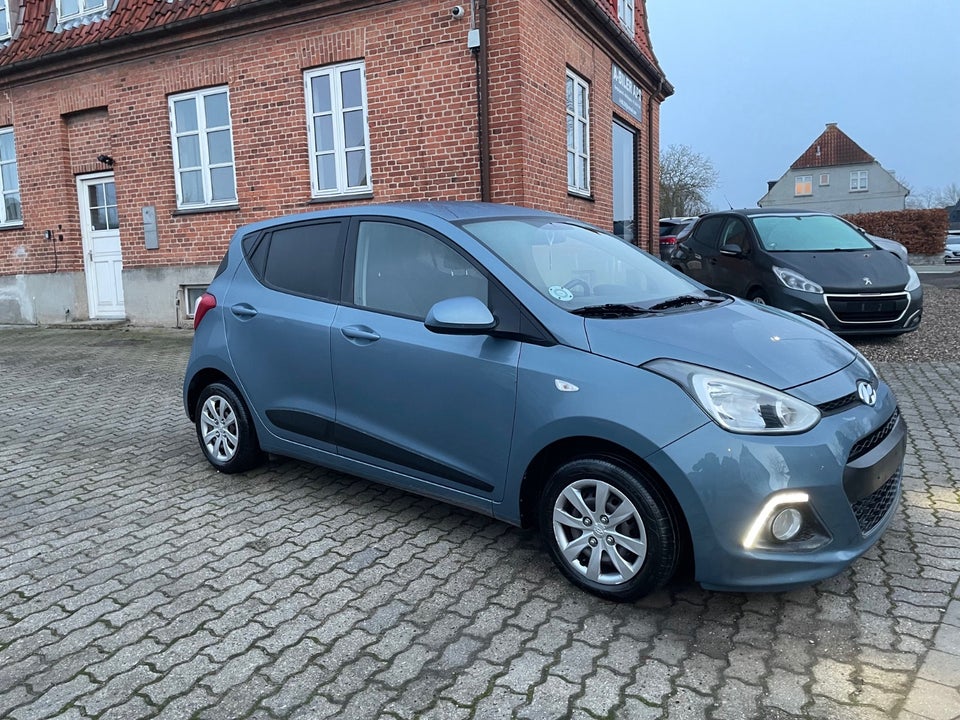 Hyundai i10 1,0 EM-Edition Eco 5d