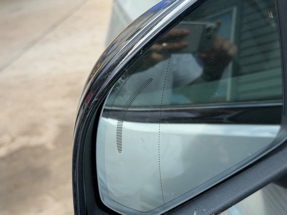 Volvo EX40 Extended Range Plus 5d