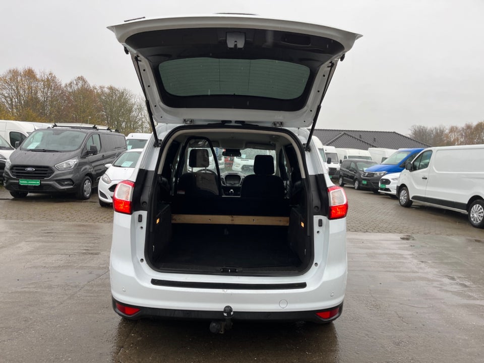 Ford Grand C-MAX 1,5 TDCi 120 Business aut. Van 5d