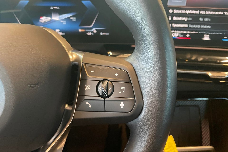 BMW iX1 xDrive30 X-Line 5d