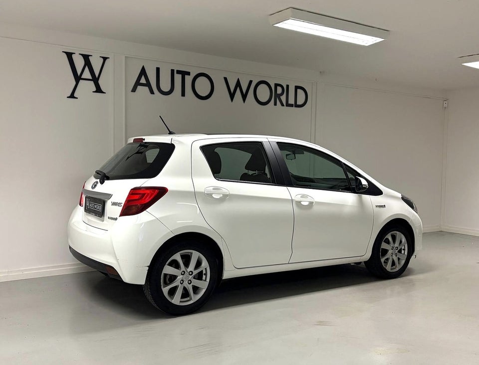 Toyota Yaris 1,5 Hybrid H2 Komfort Sport e-CVT 5d