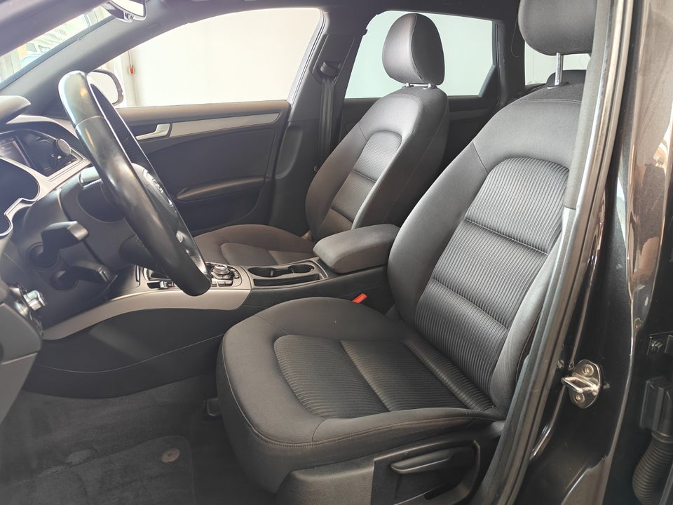 Audi A4 2,0 TDi 136 S-line Avant 5d