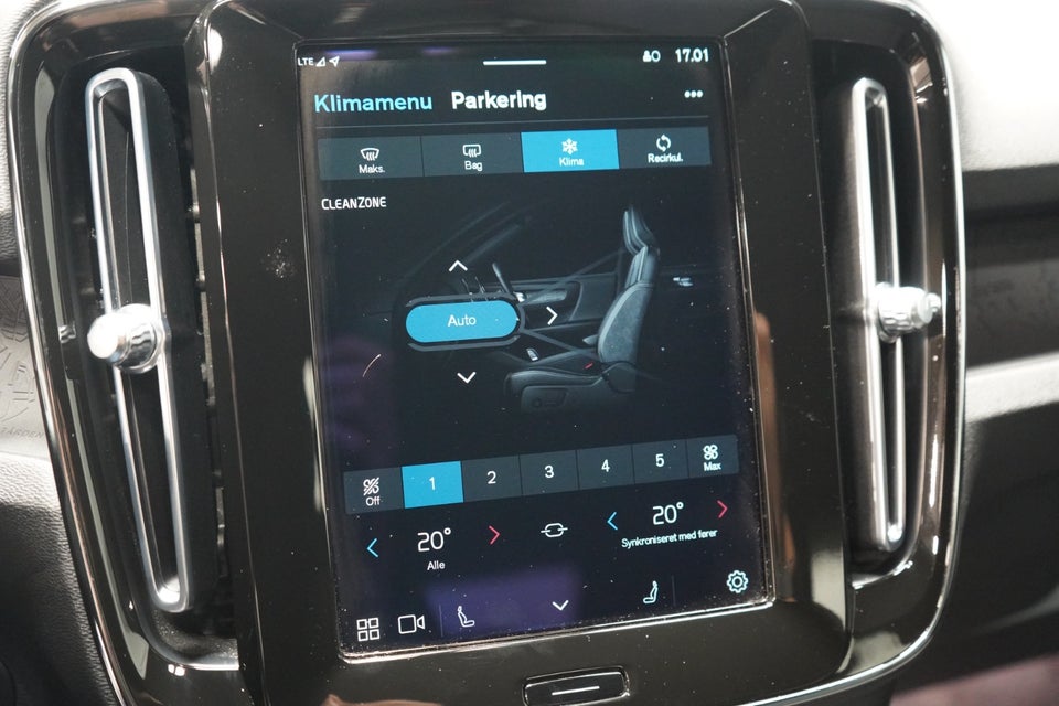 Volvo XC40 P6 ReCharge Core 5d