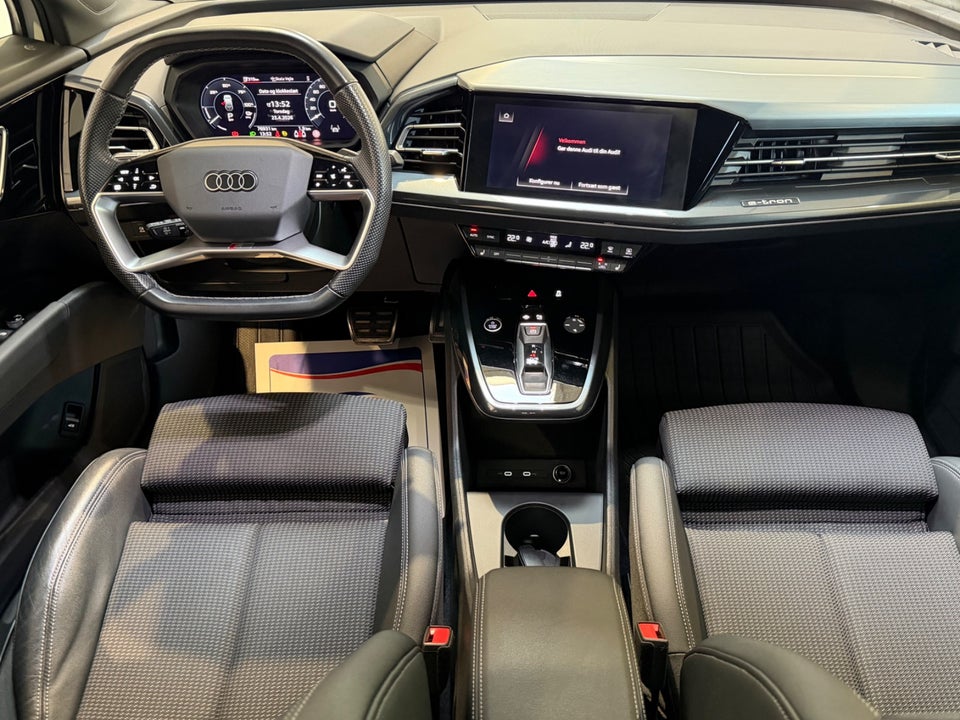 Audi Q4 e-tron 40 S-line 5d