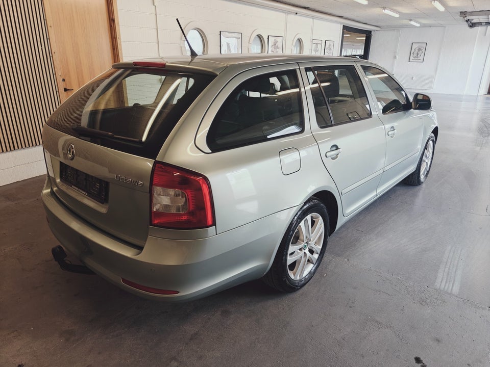 Skoda Octavia 1,4 TSi 122 Elegance Combi GreenT 5d