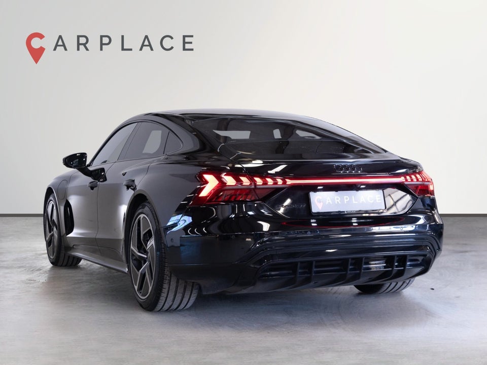 Audi e-tron GT quattro 4d