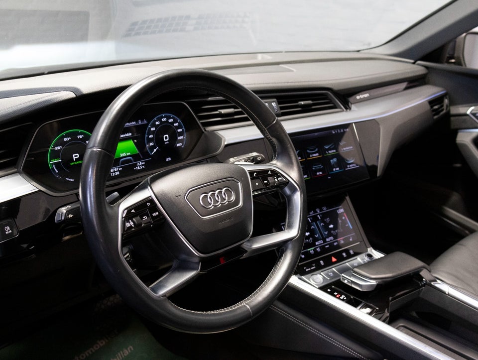 Audi e-tron 55 S-line quattro 5d