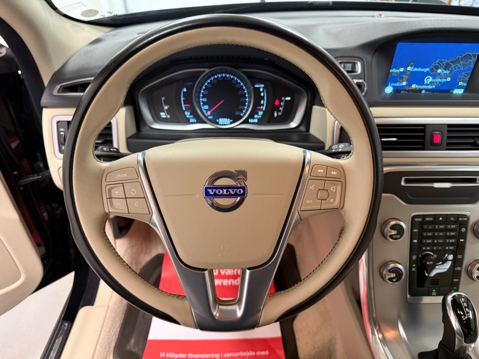 Volvo V70 2,0 T5 245 Momentum aut. 5d