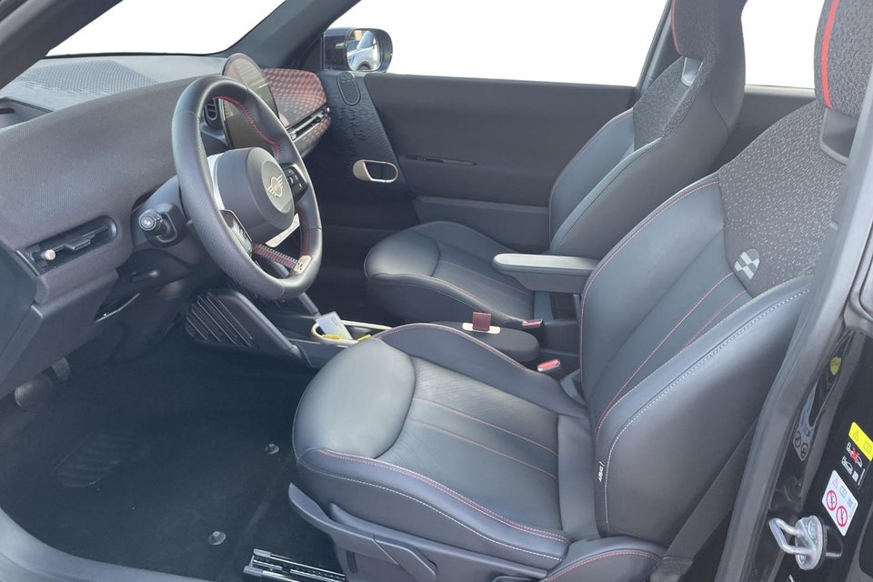 MINI Cooper SE JCW Trim M 3d