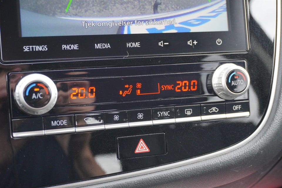 Mitsubishi Outlander 2,4 PHEV Intense CVT 4WD 5d