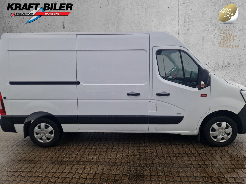 Renault Master IV T35 Z.E. L2H2 Kassevogn