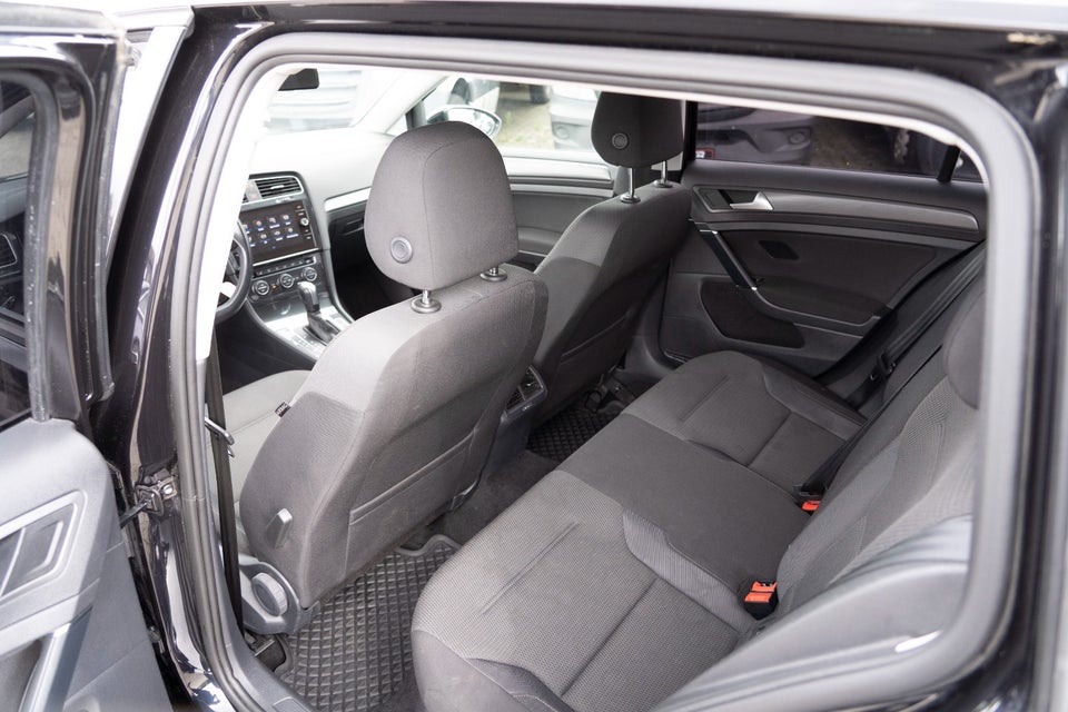 VW Golf VII 1,5 TSi 150 Comfortline+ Variant DSG 5d