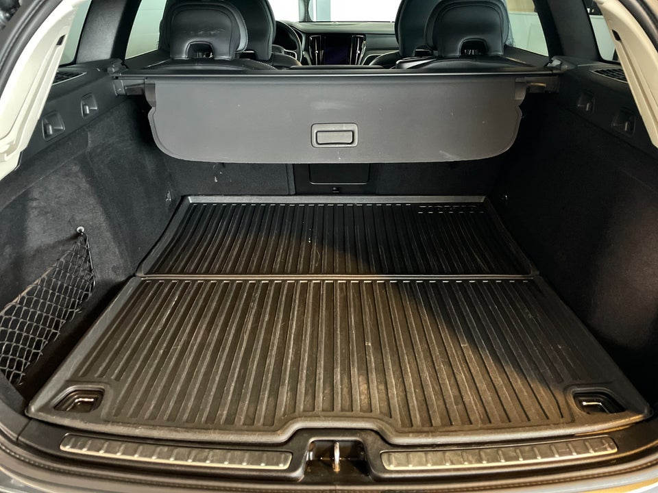 Volvo V60 2,0 T8 ReCharge Inscription aut. AWD 5d