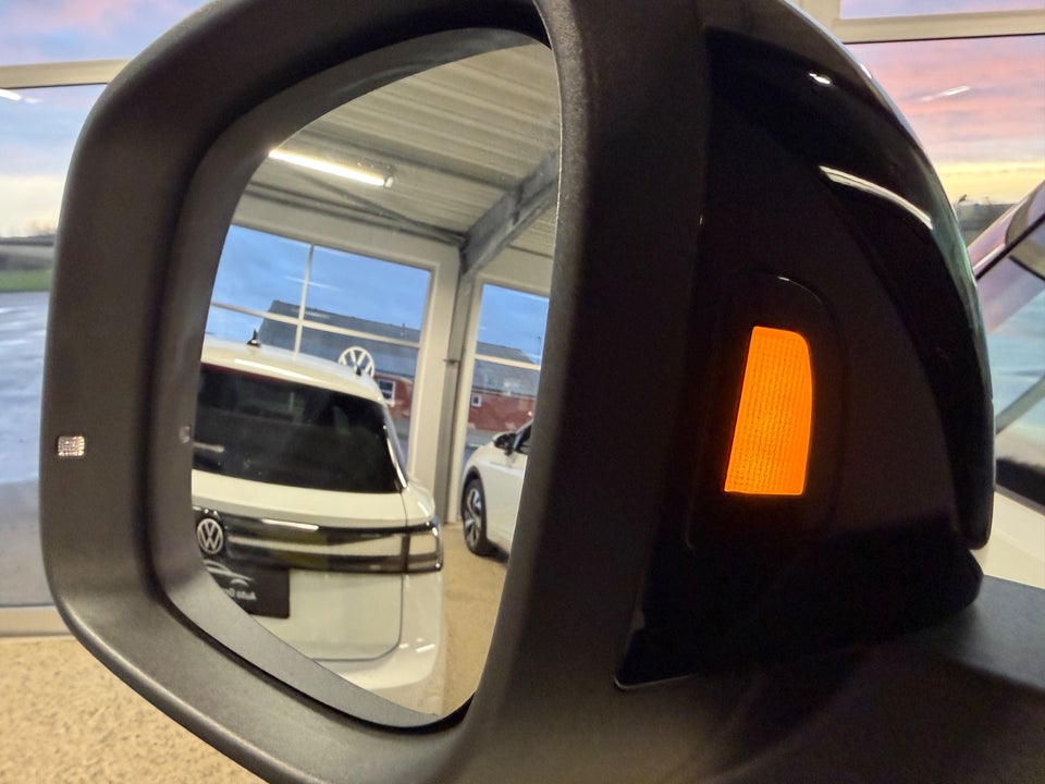 VW ID.Buzz 77 Style SWB 5d