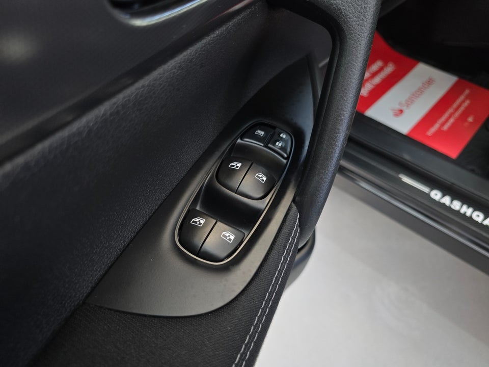 Nissan Qashqai 1,2 Dig-T 115 N-Connecta Vision 5d