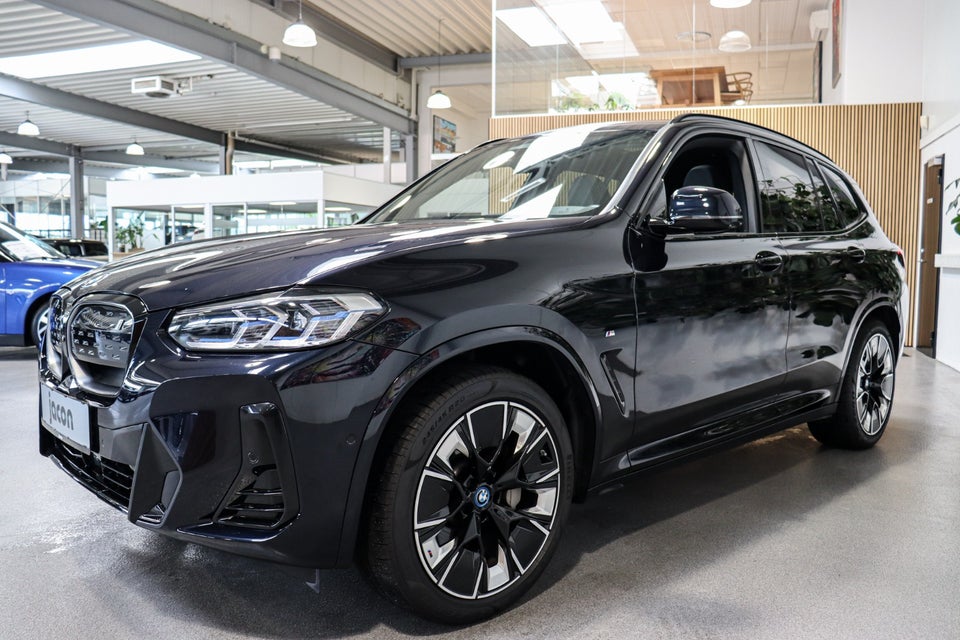 BMW iX3 Charged Plus M-Sport 5d