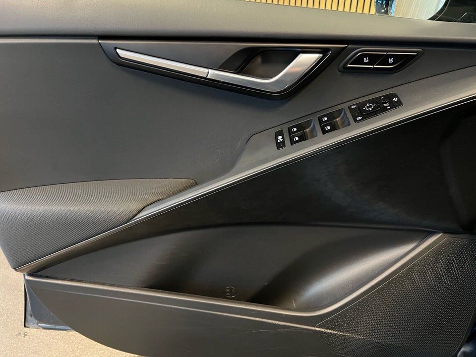 Kia Niro 64 EV Inspiration 5d