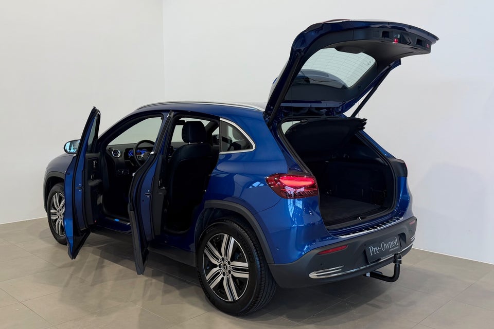 Mercedes EQA300 Progressive 4Matic 5d