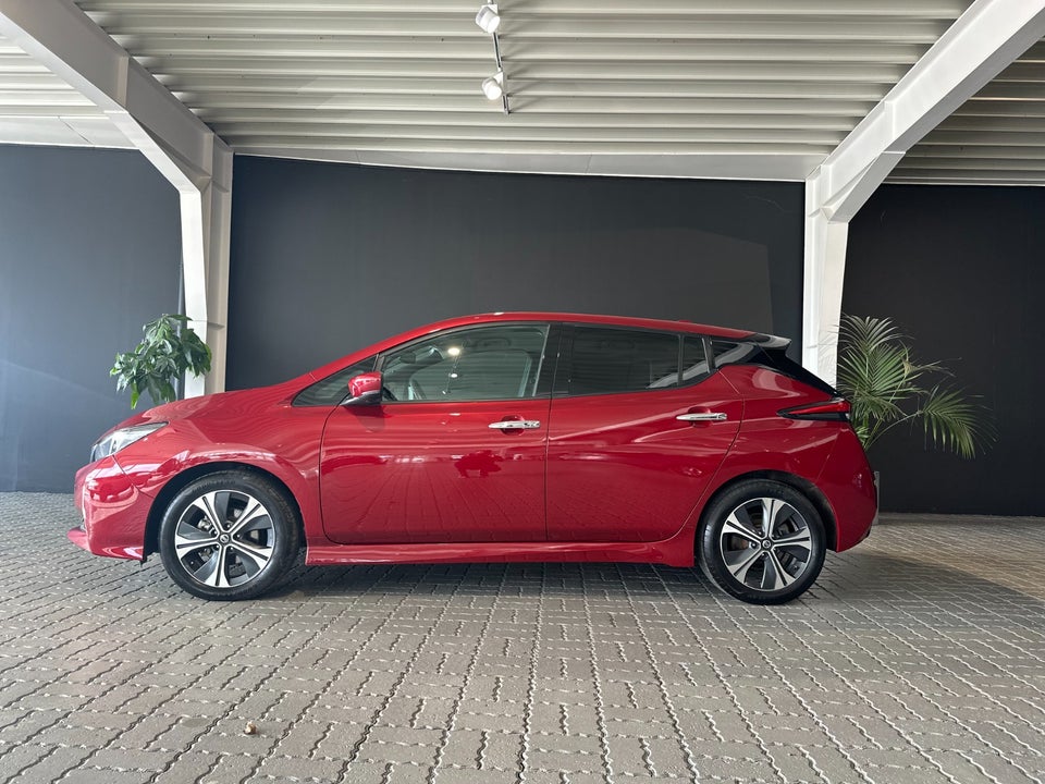 Nissan Leaf 40 N-Connecta 5d