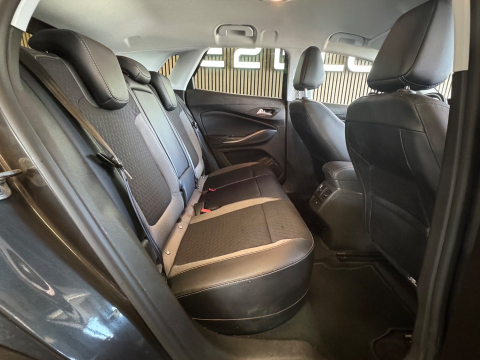 Opel Grandland X 1,6 Hybrid Ultimate aut. 5d