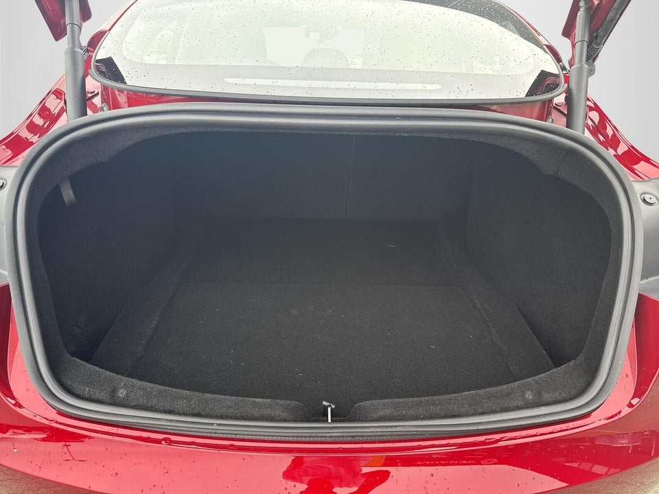 Tesla Model 3 RWD 4d